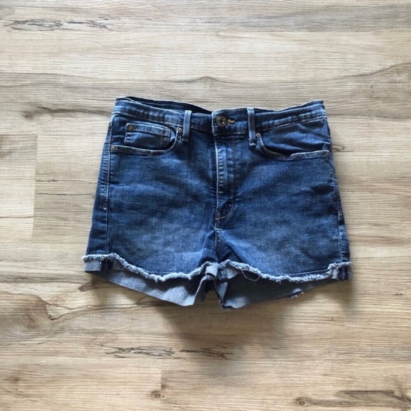 Denizen by Levi’s High Rise Shortie Shorts - Picture 1 of 7